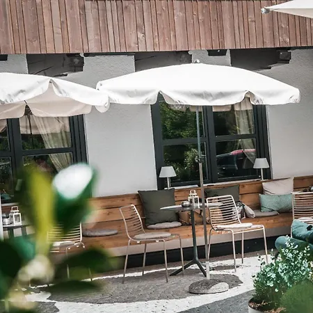 Haus Jausern Otel 4*
